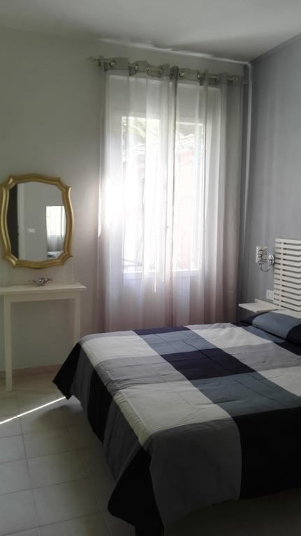 Su Per I Coppi Hotell Manarola Exteriör bild