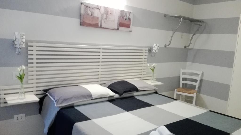 Su Per I Coppi Hotell Manarola Exteriör bild